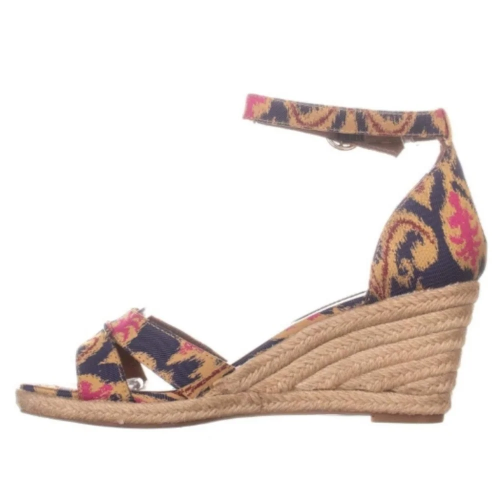 NWOB Nine West Jeranna Espadrille Wedge Sandal Sz 7